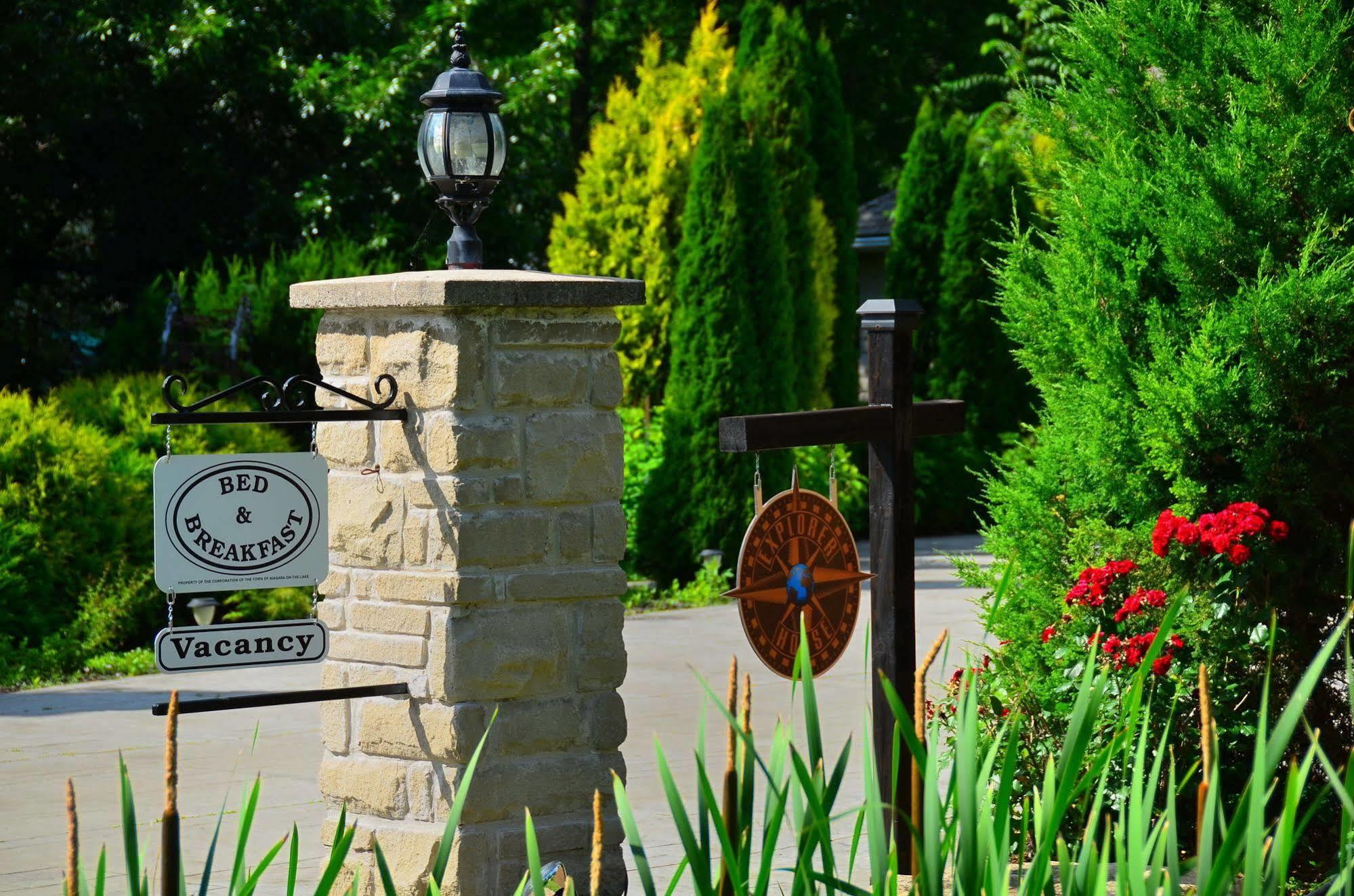 Explorer House Bed & Breakfast Niagara-on-the-Lake Exterior foto