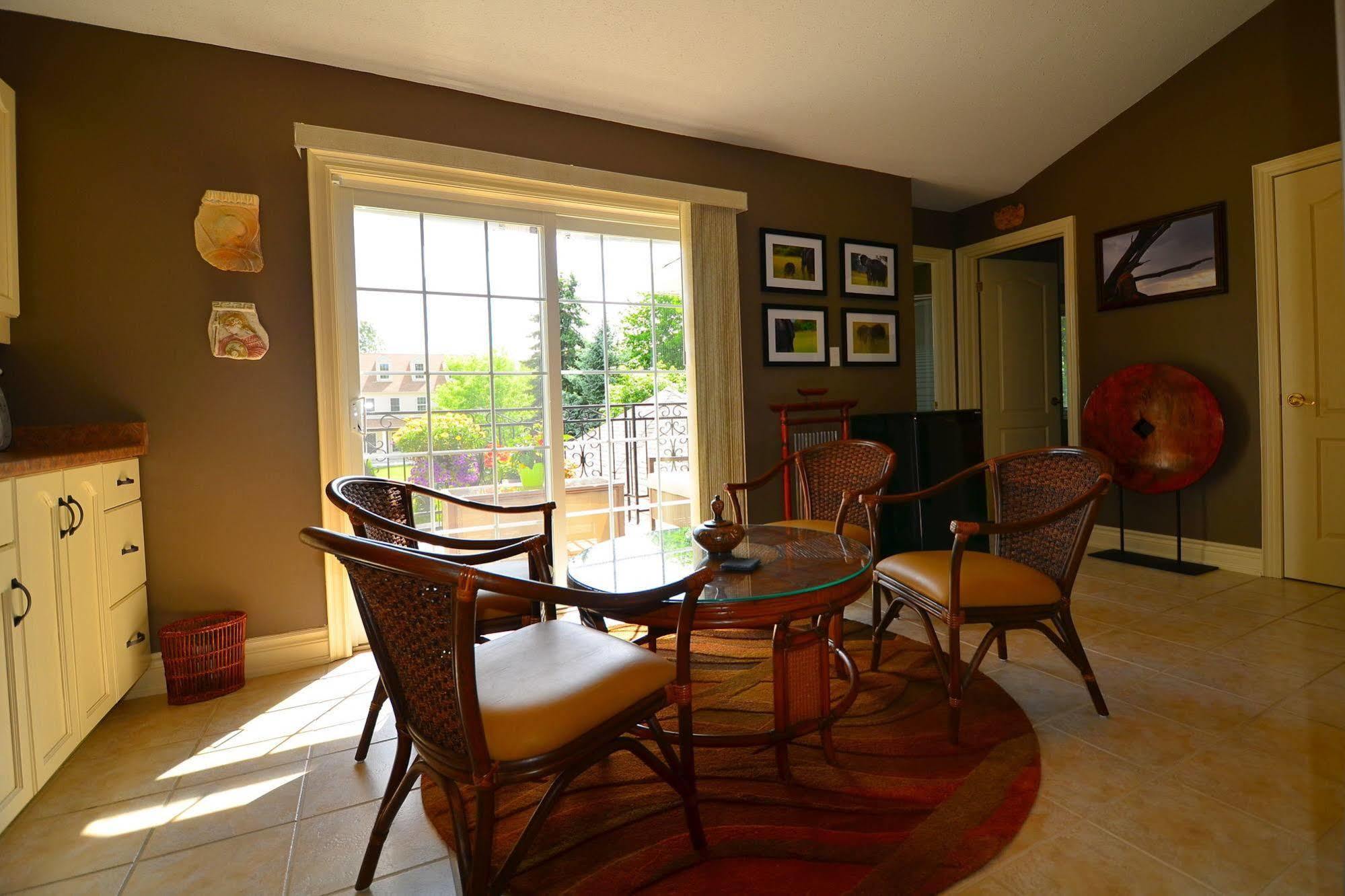 Explorer House Bed & Breakfast Niagara-on-the-Lake Exterior foto